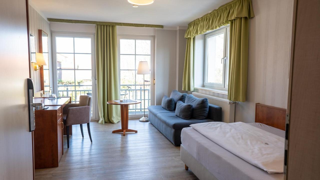 Hotel Am Uenglinger Tor ชเตนดัล ภายนอก รูปภาพ